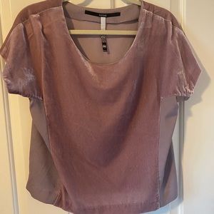 SALE Kensie velvet top. M